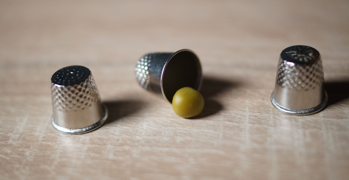 Thimbles and pea trick