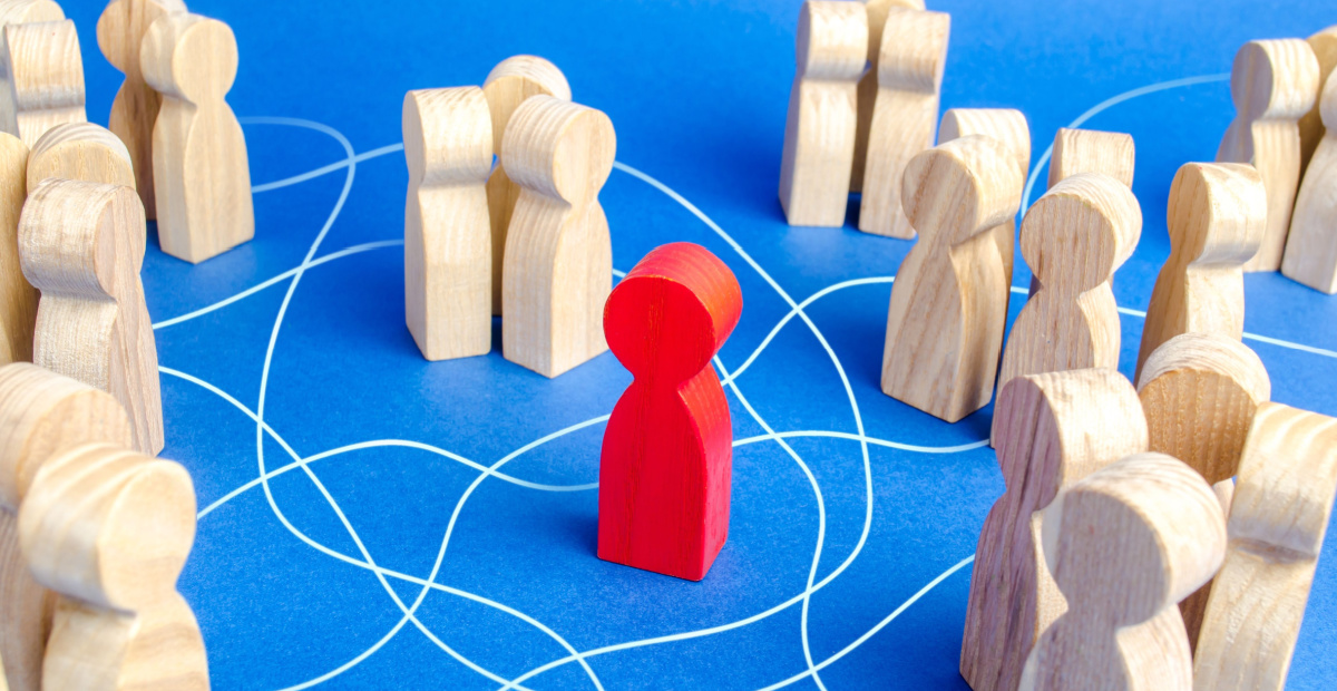 Red figure being avoided