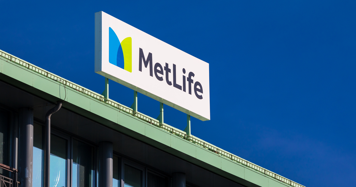 MetLife brand above building